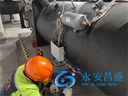 中央空調(diào)內(nèi)機(jī)深度清洗全指南 5步專業(yè)流程解析