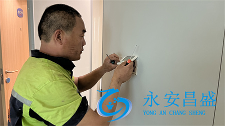 中央空調(diào)風(fēng)口維修